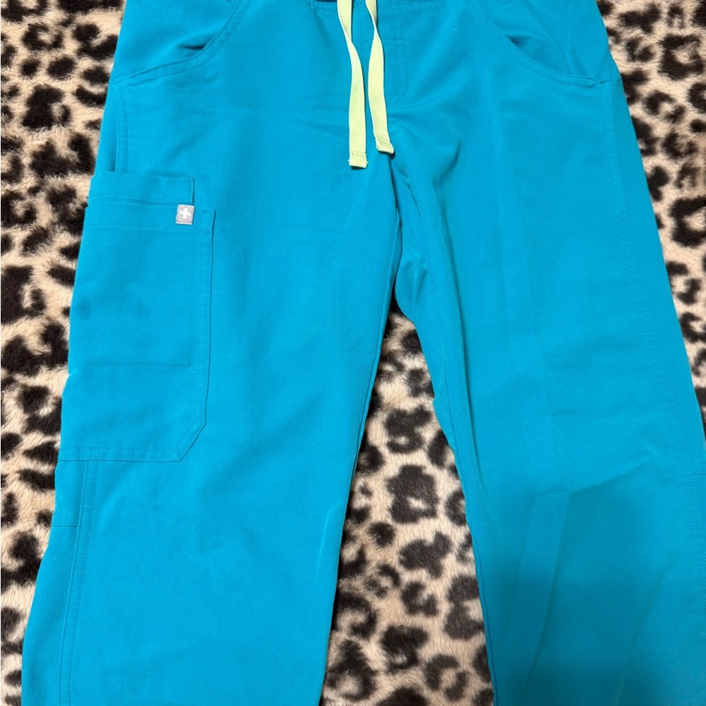 Figs Teal Kade Cargo Scrub Pants